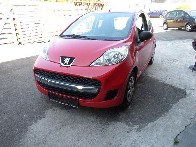 Rot Gebraucht 2009 Peugeot 107 Filou Kleinwagen | 1.850 € (Guter Preis) - Bild 1/4