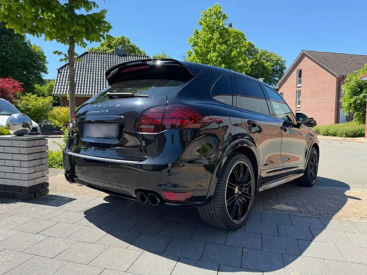 Gebraucht Porsche Cayenne GTS 420 PS (308 kW) 2012 Schwarz SUV