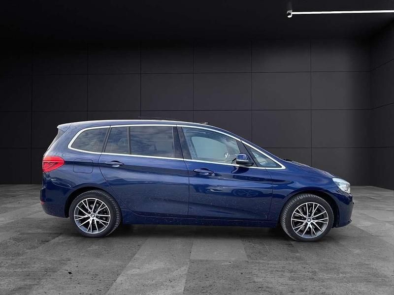 Gebraucht BMW 220 Advantage 192 PS (141 kW) 2017 Mediterranblau metallic Van / Kleinbus