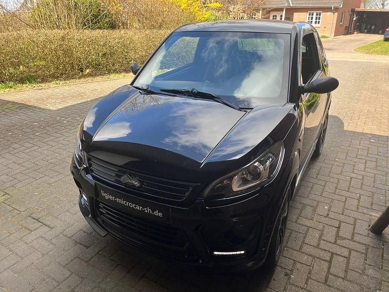 Second-hand Ligier JS50 2021 Negru Hatchback