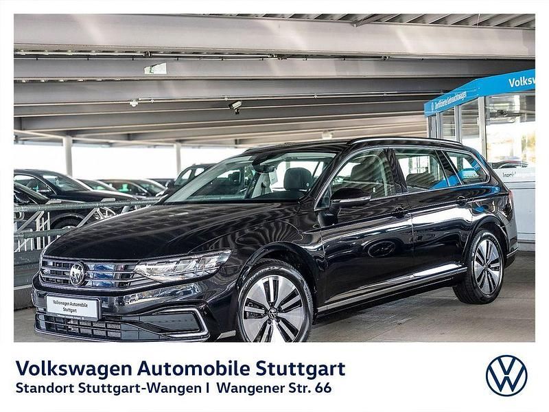 Schwarz Gebraucht 2022 VW Passat GTE Kombi | 17.930 € (Superpreis) - Bild 1/4