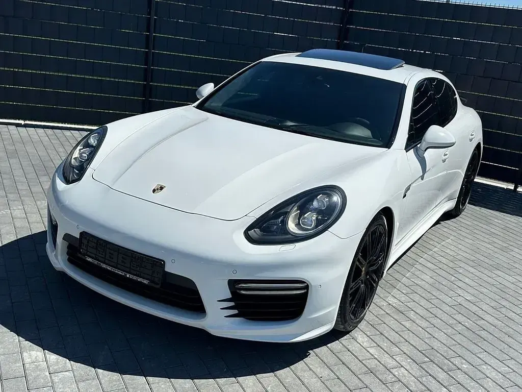 Gebraucht Porsche Panamera GTS Chrono 441 PS (324 kW) 2015 Weiß Kleinwagen