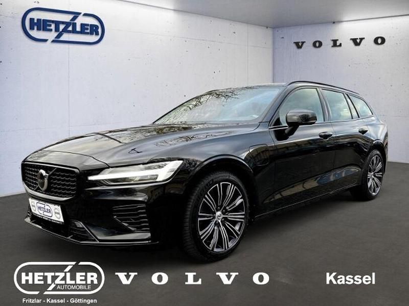 Gebraucht Volvo V60 Plus 398 PS (292 kW) 2022 Black solid stone / solid Kombi