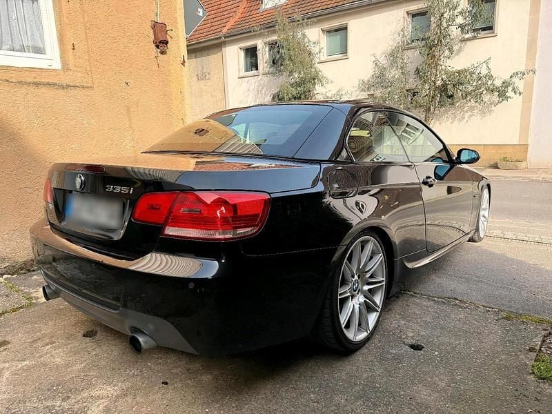 Gebraucht BMW 335 Cabriolet 306 PS (225 kW) 2007 Schwarz Cabrio