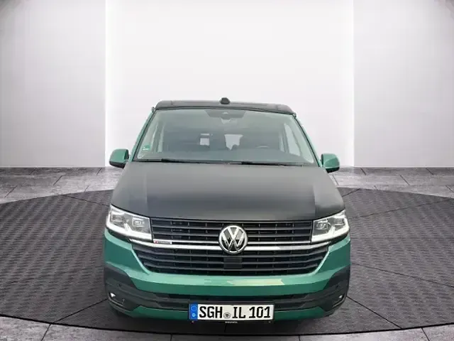 Używany VW T6.1 150 KM (110 kW) 2023 Zielony Van