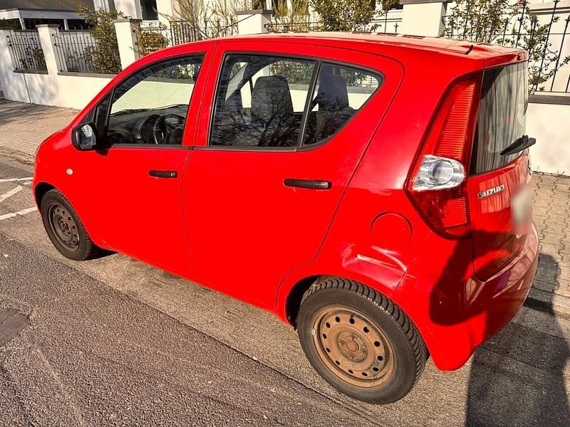 Gebraucht Suzuki Splash 65 PS (47 kW) 2009 Rot Kleinwagen
