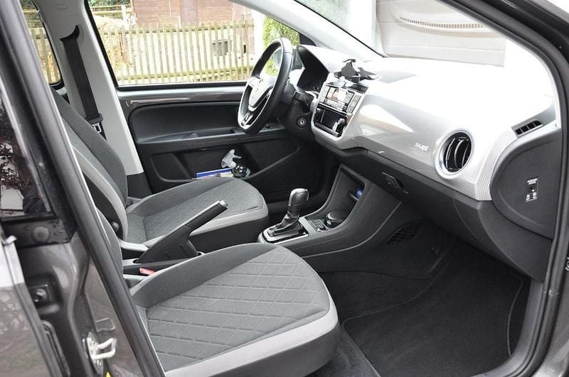Brugt VW e-up! Edition 61 kW (83 HK) 2023 Grå Hatchback