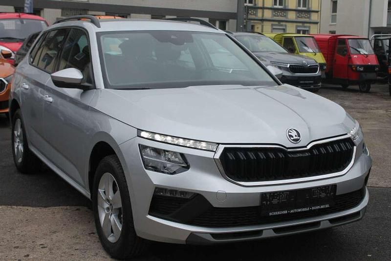 Silber metallic Neu 2025 Skoda Kamiq SUV | 25.495 € (Guter Preis) - Bild 1/4