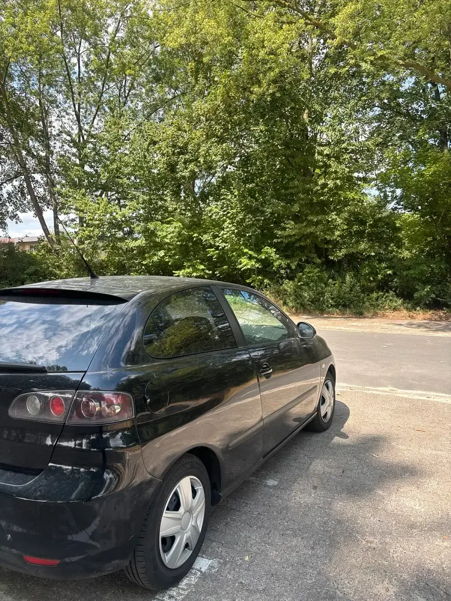 Gebraucht Seat Ibiza 85 PS (62 kW) 2007 Schwarz Kleinwagen