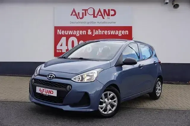 Gebraucht Hyundai i10 67 PS (49 kW) 2018 Blau Kleinwagen