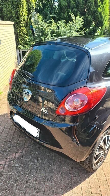 Gebraucht Ford Ka Titanium 69 PS (50 kW) 2011 Schwarz Kleinwagen