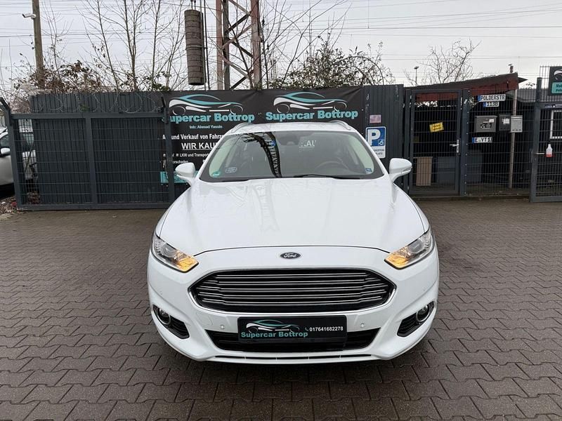 Weiß Gebraucht 2016 Ford Mondeo Titanium Kombi | 7.500 € (Teuer) - Bild 1/4