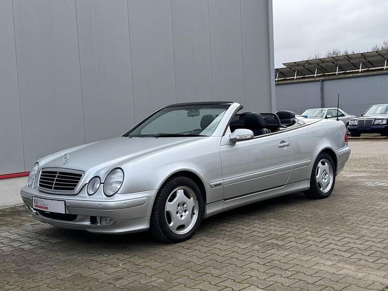 Gebraucht Mercedes CLK230 Elegance 197 PS (144 kW) 2001 Silber Cabrio