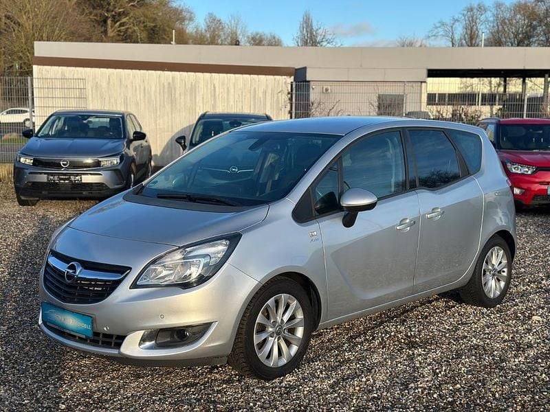 Gebraucht Opel Meriva Active 140 PS (102 kW) 2017 Argonsilber/sovereign/switchbl Van / Kleinbus