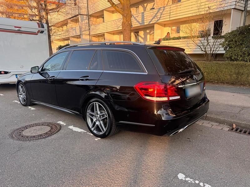 Second-hand Mercedes E350 252 CP (185 kW) 2015 Negru Break