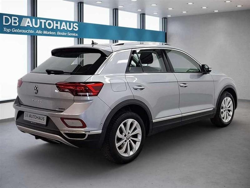 Gebraucht VW T-Roc Style 150 PS (110 kW) 2023 Silber SUV