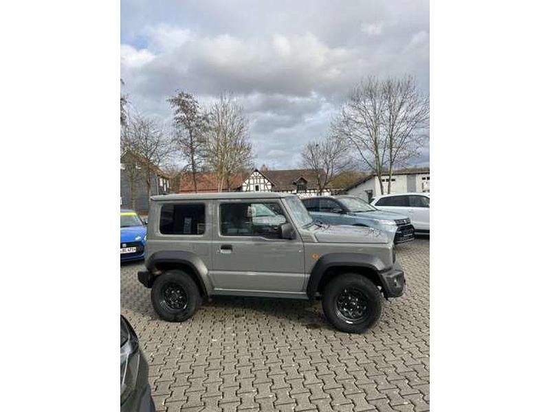 Gebraucht Suzuki Jimny Comfort 102 PS (75 kW) 2021 Grau SUV