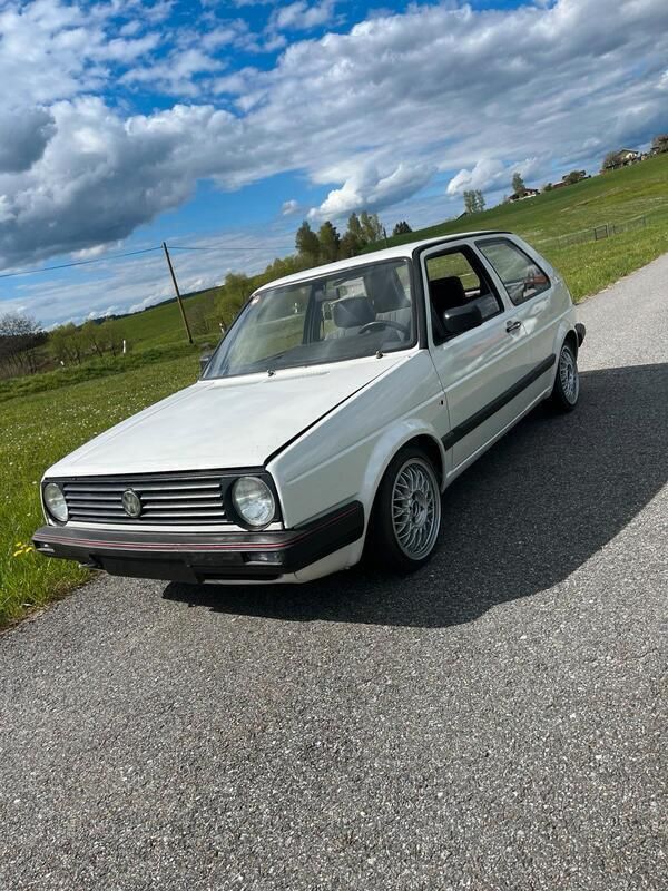 Weiß Gebraucht 1989 VW Golf II Kleinwagen | 1.500 € - Bild 1/4