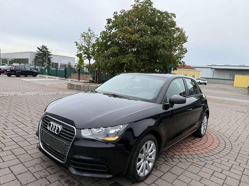 Schwarz Gebraucht 2013 Audi A1 Attraction Kleinwagen | 6.300 € (Guter Preis) - Bild 1/4