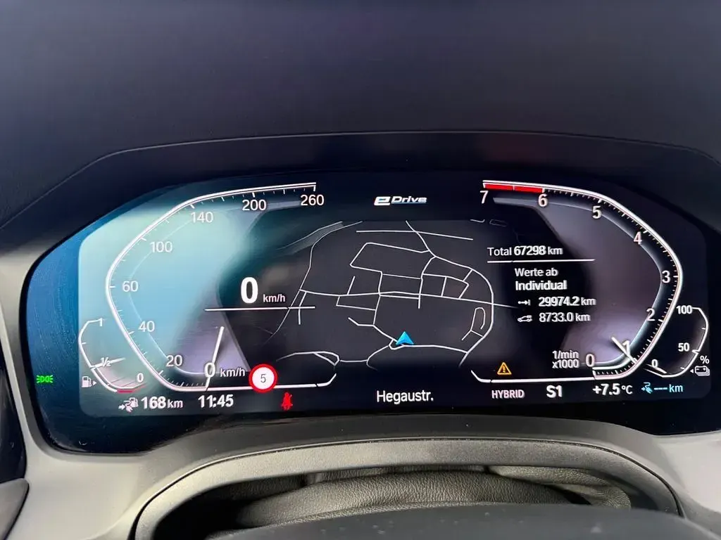 Używany BMW 330e Advantage 292 KM (214 kW) 2019 Biały Sedan/Limuzyna