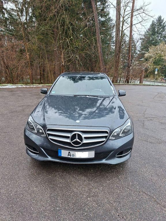 Gebraucht Mercedes E400 Avantgarde 333 PS (244 kW) 2014 Grau Limousine