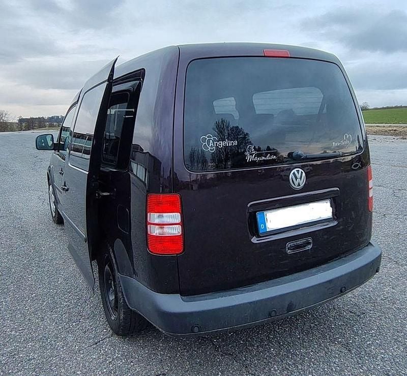 Gebraucht VW Caddy Maxi 109 PS (80 kW) 2012 Violet Van / Kleinbus