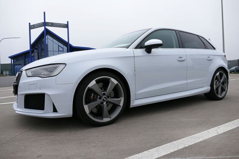 Gebraucht Audi RS3 Sport 367 PS (269 kW) 2016 Grau Limousine