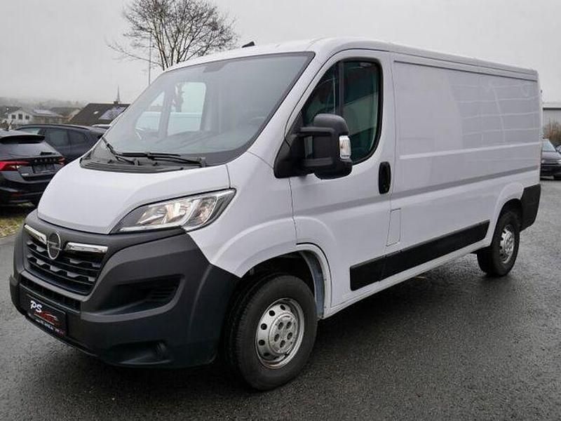 Gebraucht Opel Movano 140 PS (102 kW) 2024 Casablanca weiß Van
