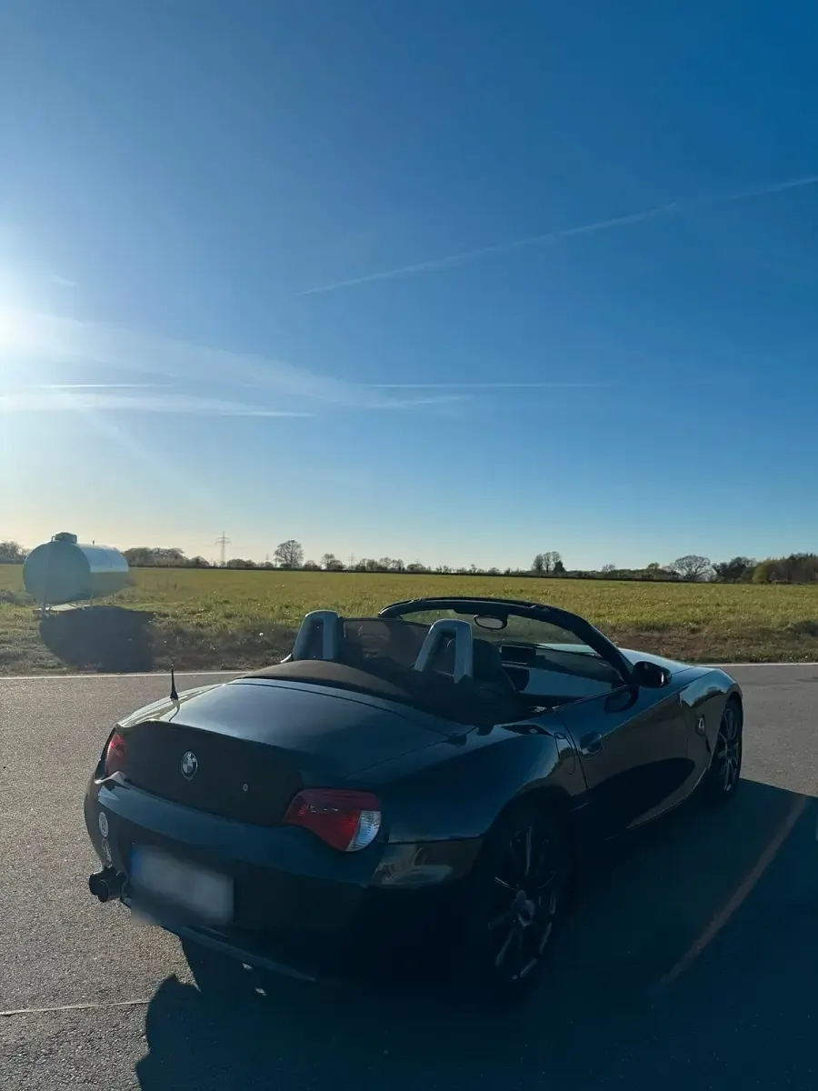 Gebraucht BMW Z4 Advantage 218 PS (160 kW) 2006 Schwarz Cabrio