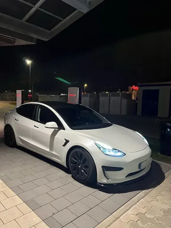 Brugt Tesla Model 3 Standard Range Plus 239 kW (325 HK) 2021 Hvid Sedan