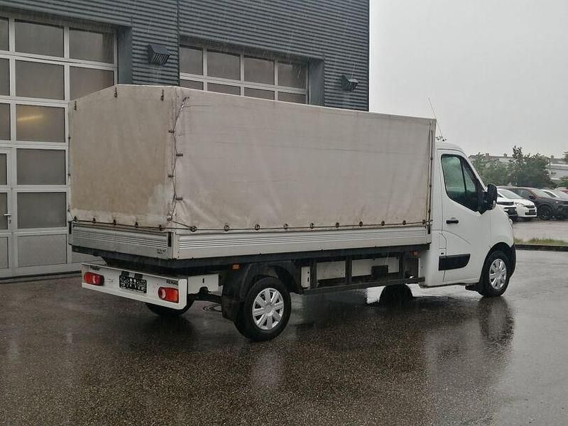 Gebraucht Renault Master 131 PS (96 kW) 2017 Gletscherweiss Van