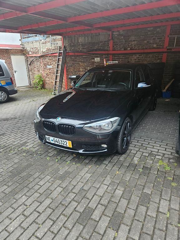 Schwarz Gebraucht 2014 BMW 116 Sport Line Kleinwagen | 6.800 € (Guter Preis) - Bild 1/4