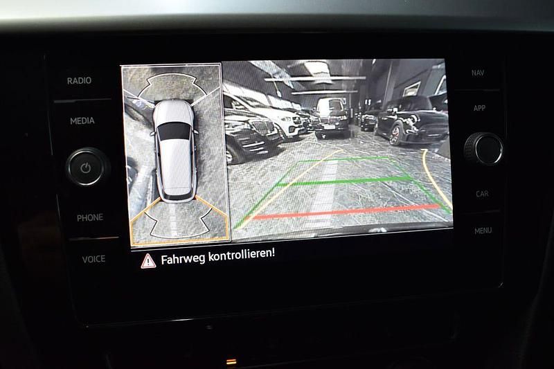 Gebraucht VW Arteon Elegance 150 PS (110 kW) 2023 Grau Limousine