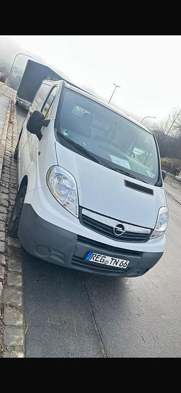 Gebraucht Opel Vivaro 114 PS (83 kW) 2012 Weiß Van / Kleinbus