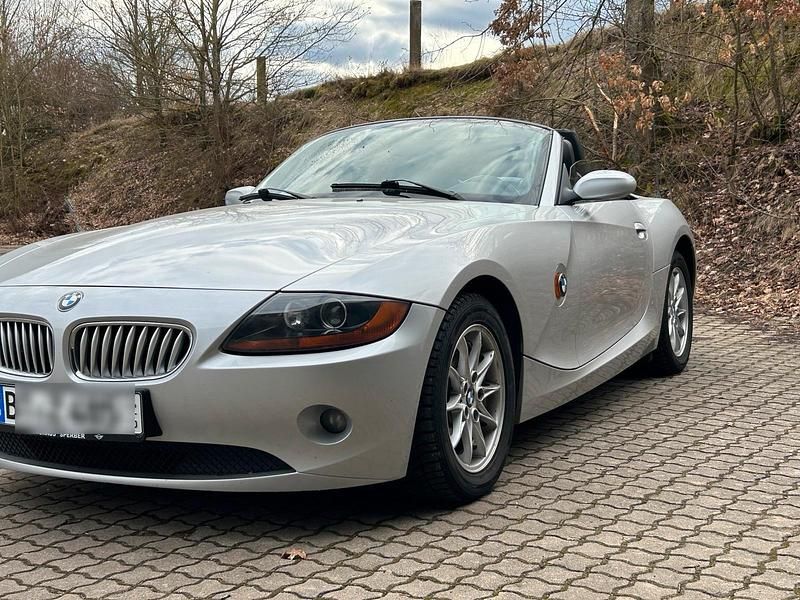 Gebraucht BMW Z4 192 PS (141 kW) 2004 Silber Cabrio