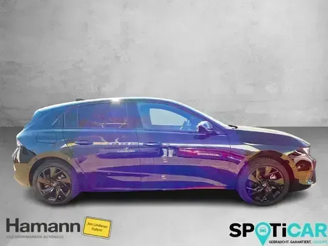 Używany Opel Astra 181 KM (133 kW) 2023 Czarny Sedan/Limuzyna