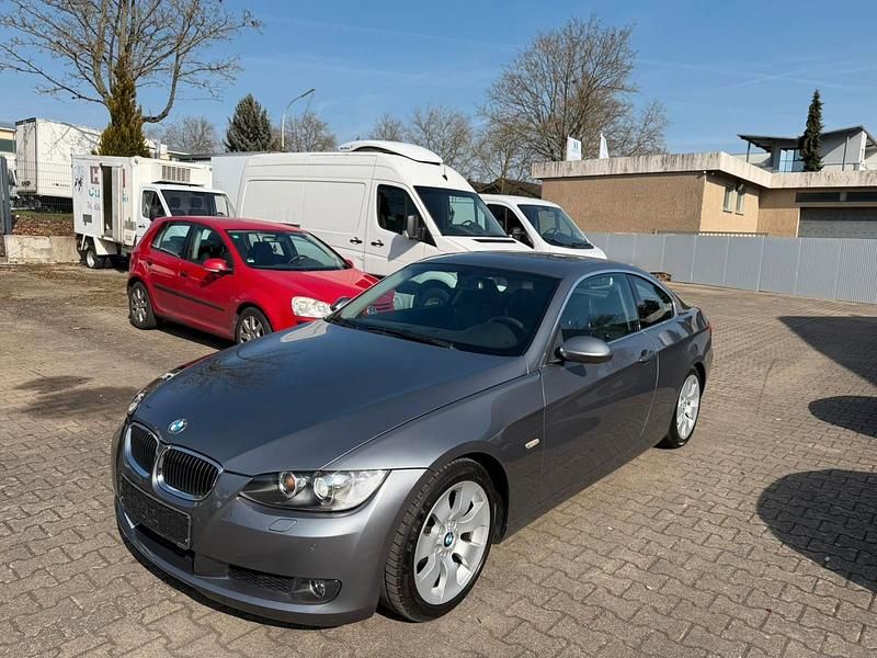 Gebraucht BMW 325 Performance 218 PS (160 kW) 2007 Grau Coupé