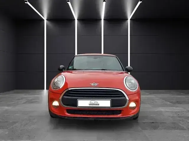 Occasion Mini Cooper 102 PK (75 kW) 2019 Oranje Hatchback