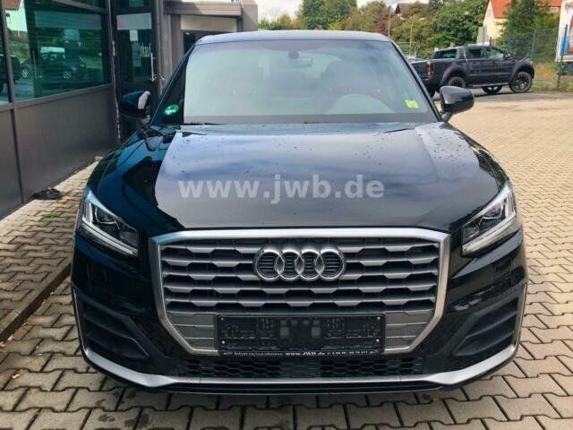 Gebraucht Audi Q2 Design 150 PS (110 kW) 2017 Schwarz metallic SUV