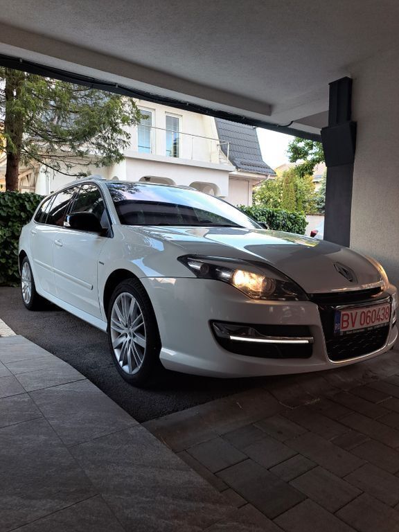 Weiß Gebraucht 2015 Renault Laguna III Limousine | 7.300 € (Fairer Preis) - Bild 1/4