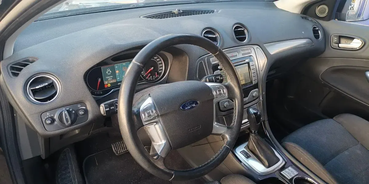 Gebraucht Ford Mondeo 160 PS (117 kW) 2009 Schwarz Limousine