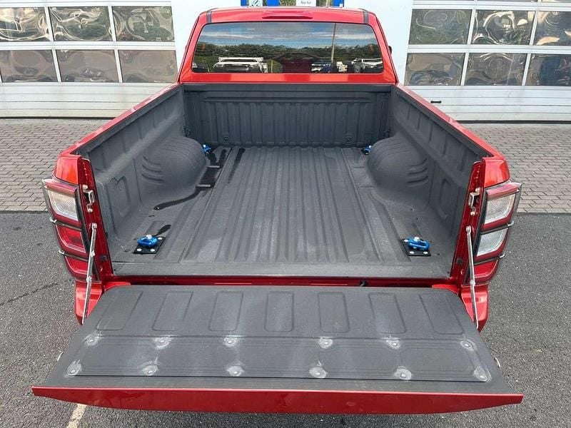 Neu Isuzu D-Max 163 PS (119 kW) 2025 Namibu orange perleffekt Abholung