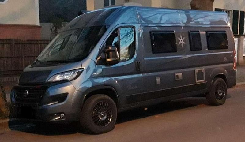 Grau Gebraucht 2018 Fiat Ducato Van | 49.500 € - Bild 1/4