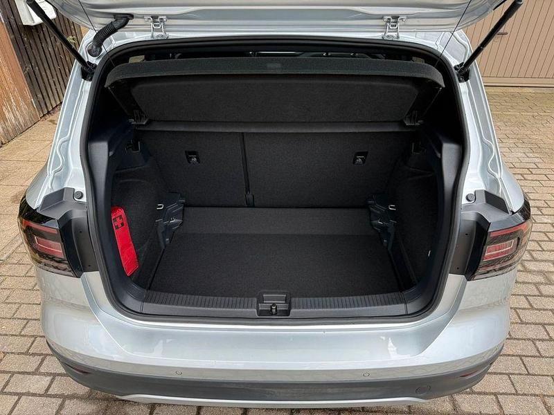 Gebraucht VW T-Cross Move 110 PS (80 kW) 2023 Grau SUV