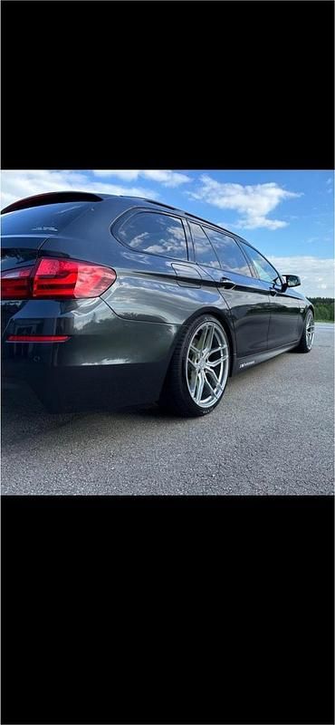 Gebraucht BMW 530 M Performance 286 PS (210 kW) 2013 Grau Kombi