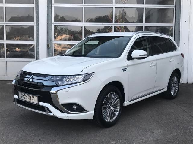 Weiß Gebraucht 2019 Mitsubishi Outlander P-HEV Basis SUV | 18.990 € (Fairer Preis) - Bild 1/4