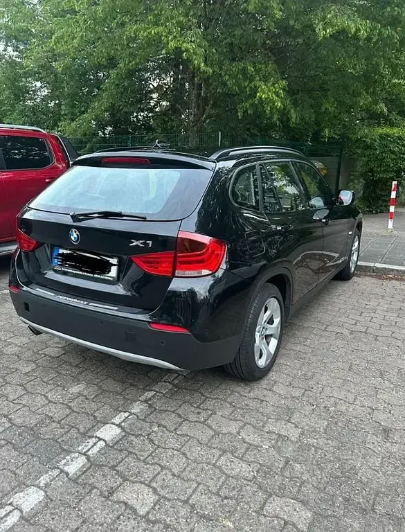 Gebraucht BMW X1 150 PS (110 kW) 2010 Schwarz SUV