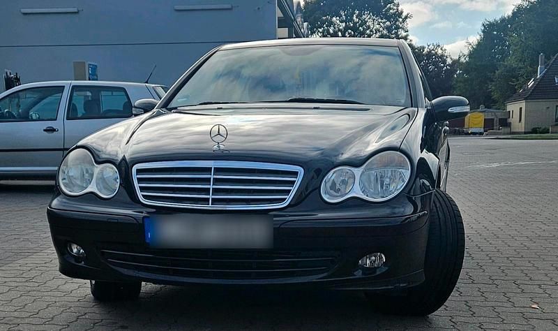 Gebraucht Mercedes C180 143 PS (105 kW) 2006 Schwarz Limousine