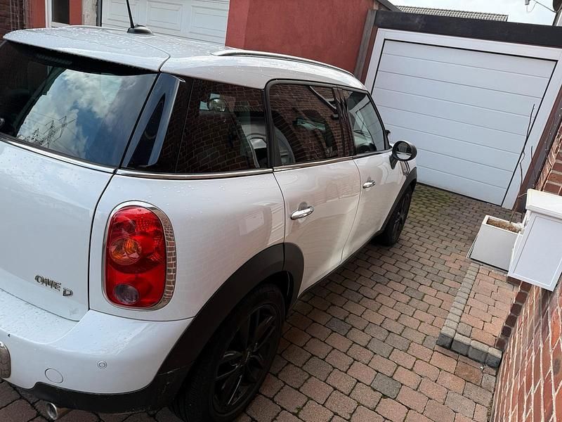Gebraucht Mini One D Countryman 90 PS (66 kW) 2012 Weiß SUV