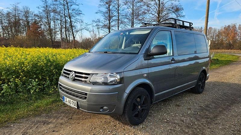 Grau Gebraucht 2011 VW T5 Van | 16.500 € - Bild 1/4
